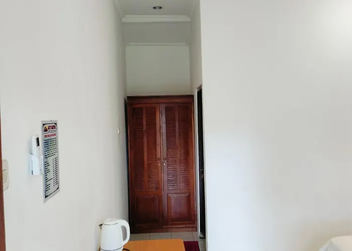 Gasthuis Bayumantra 3*