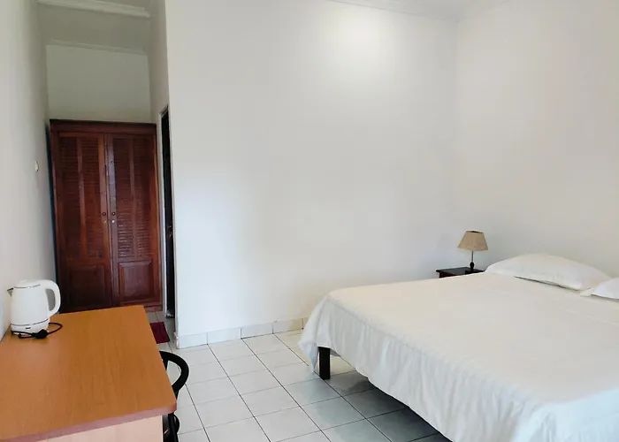 Bayumantra Gasthuis 3*